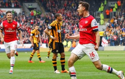 Hull City 1 Arsenal 4: Penalty miss costs Sanchez hat-trick against 10-man Tigers