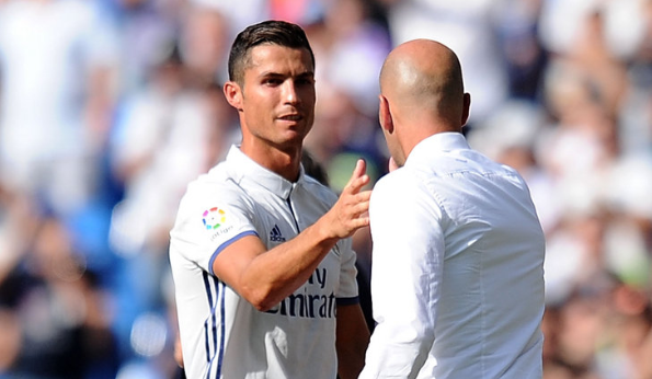 Cristiano Ronaldo suggests 10-year Real Madrid contract award